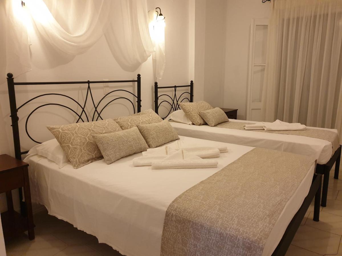 Sifnos Hotel Benaki Platis Gialos  Exteriör bild