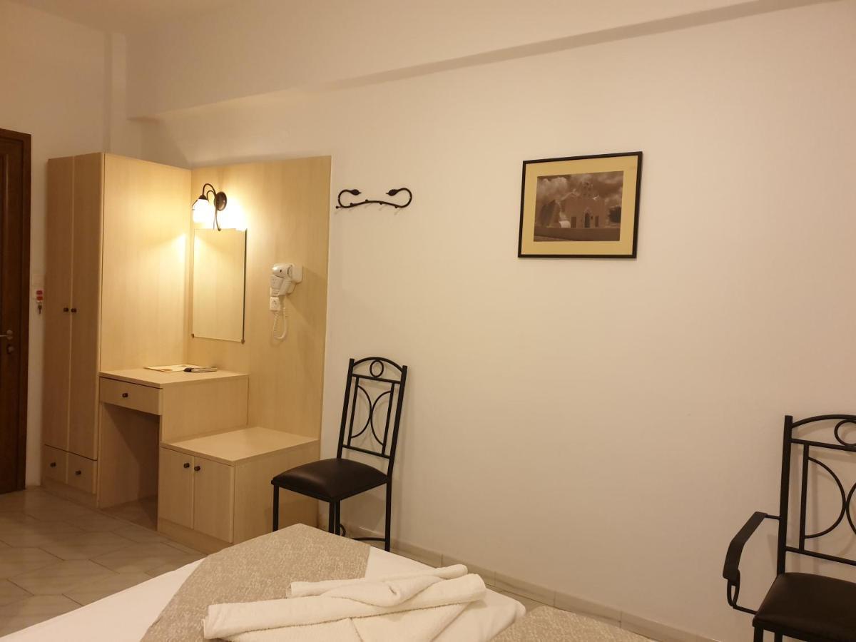 Sifnos Hotel Benaki Platis Gialos  Exteriör bild
