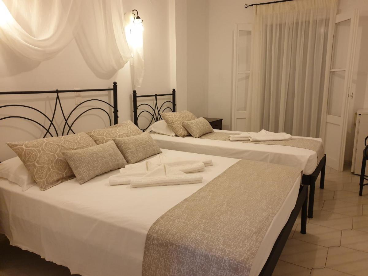 Sifnos Hotel Benaki Platis Gialos  Exteriör bild