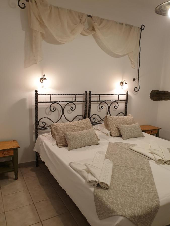 Sifnos Hotel Benaki Platis Gialos  Exteriör bild