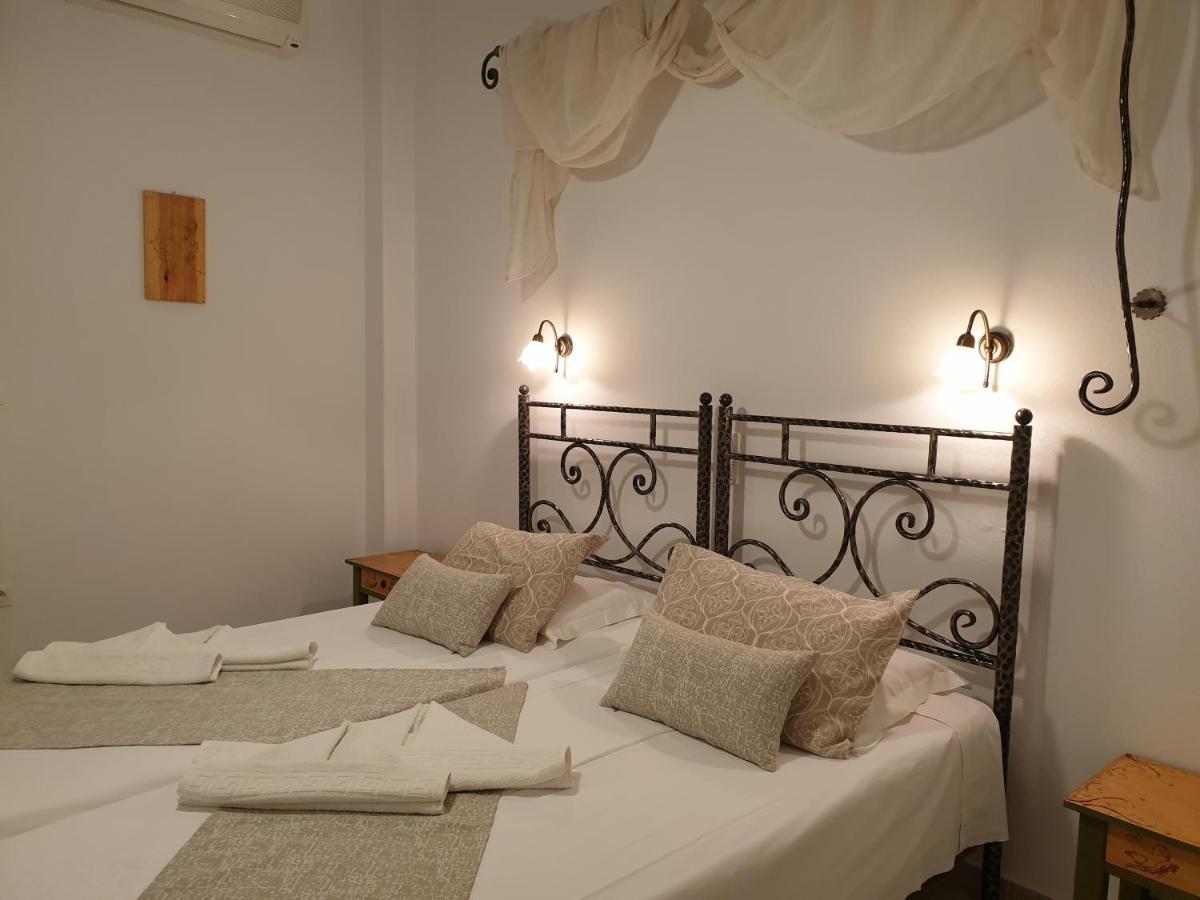Sifnos Hotel Benaki Platis Gialos  Exteriör bild