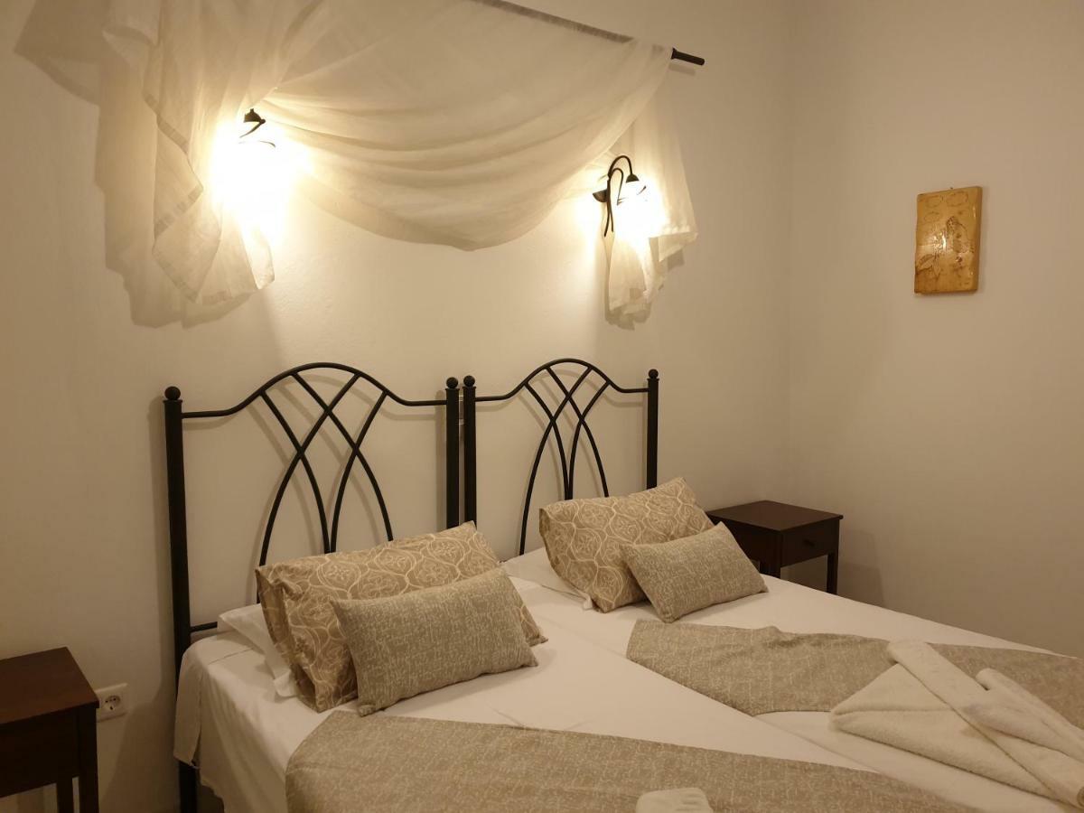 Sifnos Hotel Benaki Platis Gialos  Exteriör bild